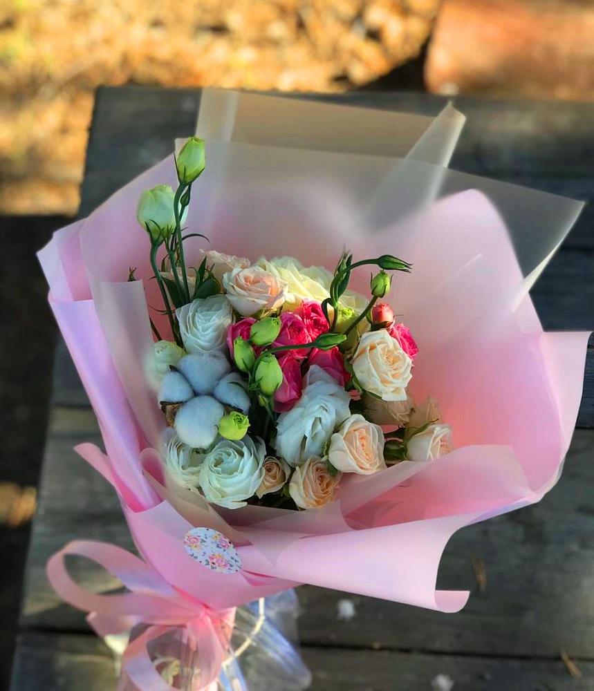 Букет цветов из: Розы и Лизиантусы в Степаньково