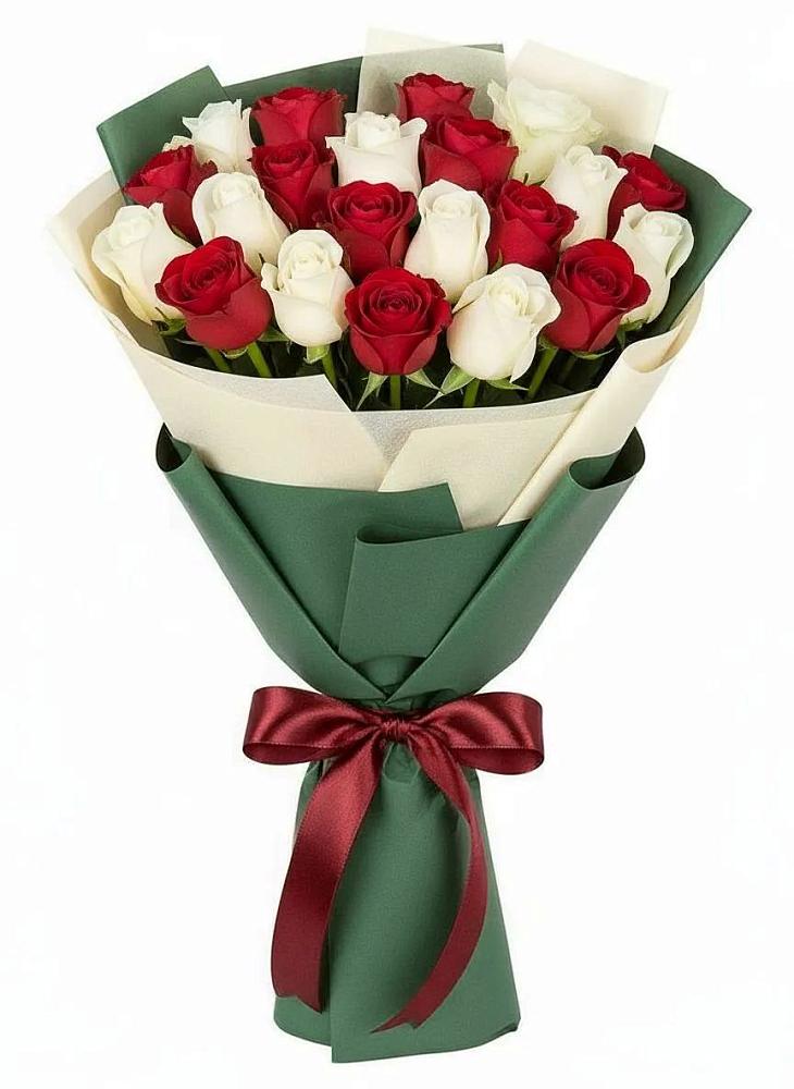 Букет Микс из красных и белых роз в Степаньково