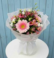 Букет цветов из:  Герберы, Альстромерии и Лизиантусы #REPLACE_PRED# Степаньково
